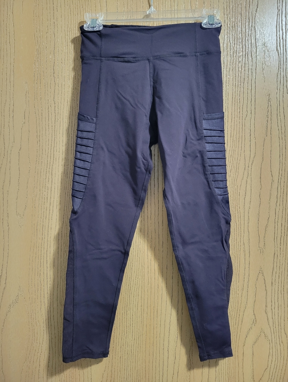 Athletic Leggings With Pockets